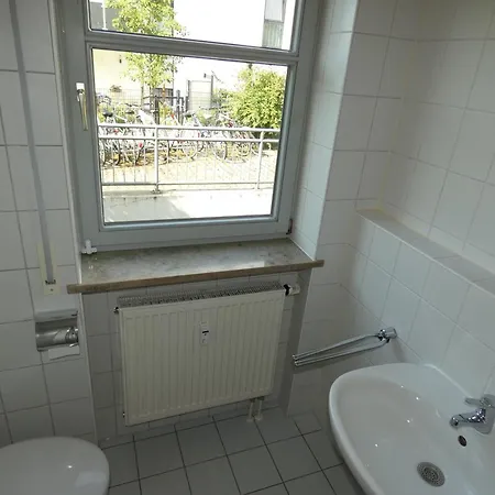 Wup Living Am Stadtwald Tg Parkplatz * アウグスブルク